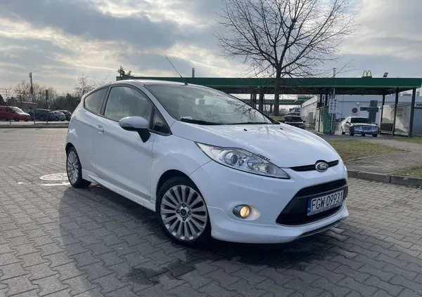 ford janowiec wielkopolski Ford Fiesta cena 16500 przebieg: 254855, rok produkcji 2011 z Janowiec Wielkopolski